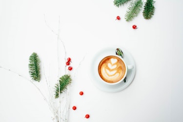 3 Clean, Dairy-Free Recipes for Your Fave Holiday Drinks