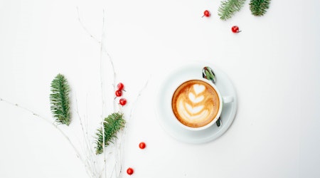 3 Clean, Dairy-Free Recipes for Your Fave Holiday Drinks